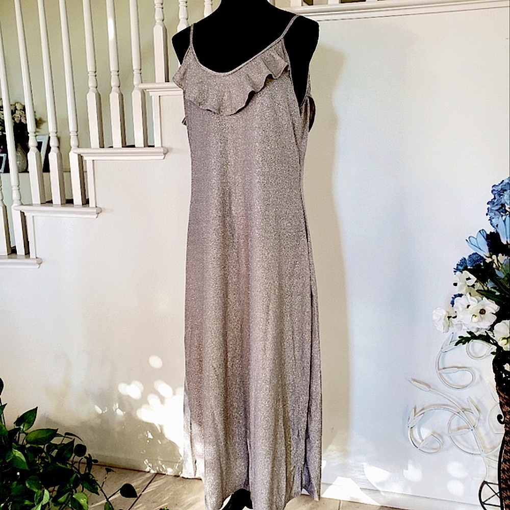 Deep V-Neck Sleeveless Spaghetti Strap Evening / Cocktail Dress